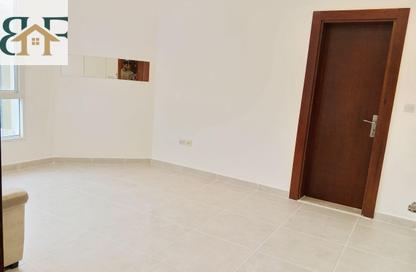 Apartment - 3 Bedrooms - 3 Bathrooms for rent in Al Mansoura - Al Mansoura - Doha