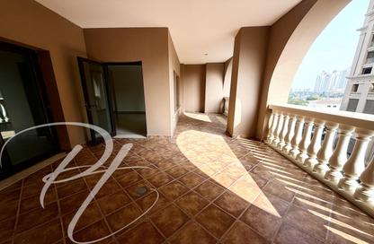 Apartment - 1 Bedroom - 2 Bathrooms for rent in Tower 18 - Porto Arabia - The Pearl Island - Doha
