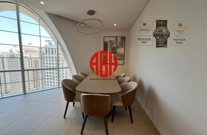 Penthouse - 2 Bedrooms - 3 Bathrooms for rent in Floresta Gardens - Floresta Gardens - The Pearl Island - Doha