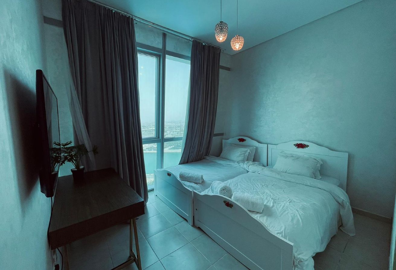 2BR + MAID APPRTMENT | FULL SEA VIEW| HIGHER FLOOR thumbnail 4