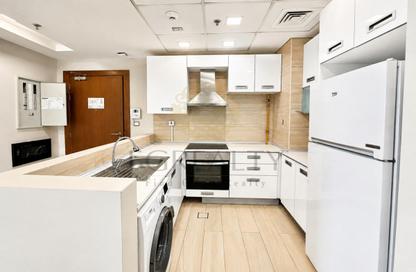 Apartment - 3 Bedrooms - 4 Bathrooms for rent in Rivan Building - Al Erkyah City - Lusail