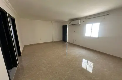 Apartment - 1 Bathroom for rent in Al Azizia Street - Al Aziziyah - Doha