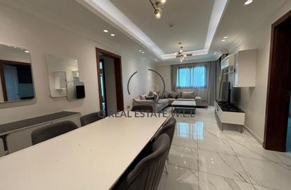 Apartment - 2 Bedrooms - 3 Bathrooms for rent in Floresta Gardens - The Pearl Island - Doha