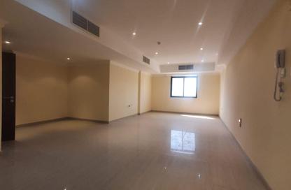 Apartment - 3 Bedrooms - 3 Bathrooms for rent in Anas Street - Fereej Bin Mahmoud North - Fereej Bin Mahmoud - Doha