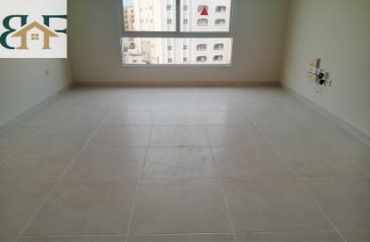 Apartment - 3 Bedrooms - 2 Bathrooms for rent in Al Mansoura - Al Mansoura - Doha