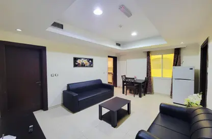 شقة - غرفة نوم - 2 حمامات للايجار في شارع حضرموت - دوحة الجديد - الدوحة