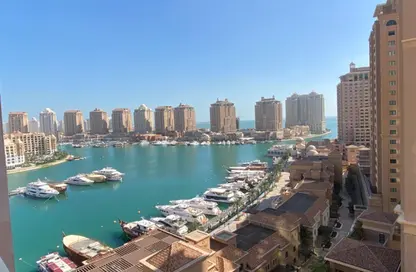 شقة - غرفة نوم - 2 حمامات للبيع في طريق بورتو الشرقي - بورتو أرابيا - جزيرة اللؤلؤة - الدوحة