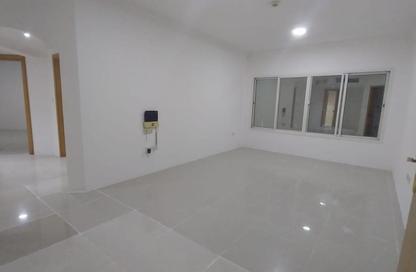 Apartment - 2 Bedrooms - 2 Bathrooms for rent in Thabit Bin Zaid Street - Al Mansoura - Doha