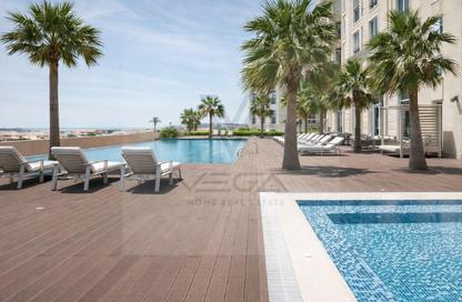 Penthouse - 3 Bedrooms - 5 Bathrooms for rent in Floresta Gardens - Floresta Gardens - The Pearl Island - Doha