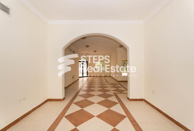 57033051 - Property Image 3