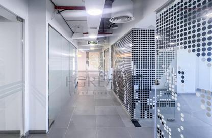 Office Space - Studio - 2 Bathrooms for rent in Al Jassim Tower - Fereej Bin Mahmoud South - Fereej Bin Mahmoud - Doha