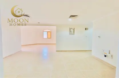 Apartment - 2 Bedrooms - 2 Bathrooms for rent in Al Sadd Road - Al Sadd - Doha