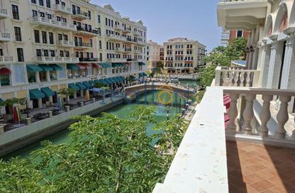 Apartment - 3 Bedrooms - 3 Bathrooms for rent in Carnaval - Qanat Quartier - The Pearl Island - Doha Apartment - 3 Bedrooms - 3 Bathrooms for rent in Carnaval - Qanat Quartier - The Pearl Island - Doha