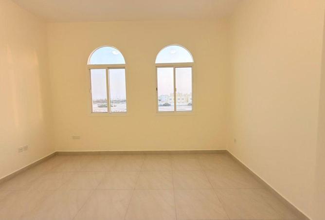 57303221 - Property Image 2