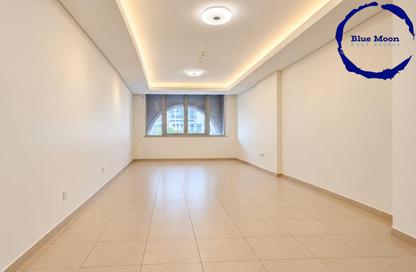 Apartment - 1 - 2 for rent in Viva East - Viva Bahriyah - The Pearl Island - Doha