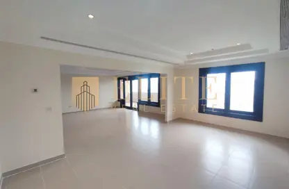 Apartment - 2 Bedrooms - 3 Bathrooms for rent in East Porto Drive - Porto Arabia - The Pearl Island - Doha