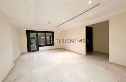 Apartment - 1 Bedroom - 2 Bathrooms for rent in Tower 19 - Porto Arabia - The Pearl Island - Doha