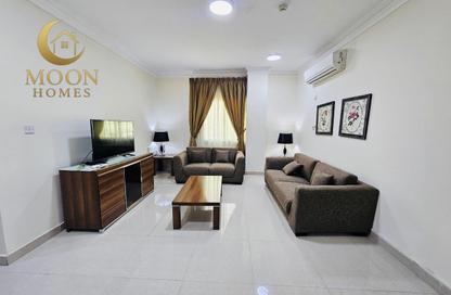Apartment - 2 - 2 for rent in Umm Ghwailina Comm - Umm Ghuwalina - Umm Ghuwailina - Doha
