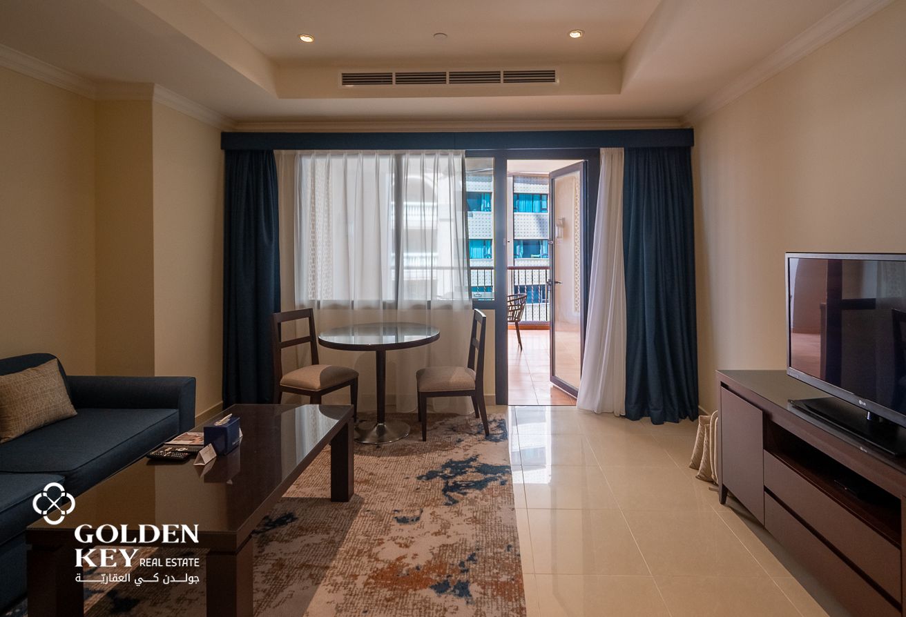Ready Studio |Bills Included + Weekly Housekeeping