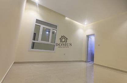 Apartment - 2 Bedrooms - 2 Bathrooms for rent in Tadmur Street - Old Airport Road - Doha