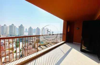 شقة - 2 غرف نوم - 2 حمامات للايجار في طريق بورتو الغربي - بورتو أرابيا - جزيرة اللؤلؤة - الدوحة