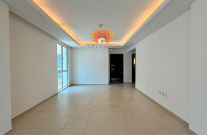 Apartment - 2 Bedrooms - 3 Bathrooms for rent in Viva West - Viva Bahriyah - The Pearl Island - Doha