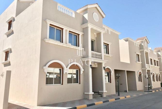 58202315 - Property Main Image