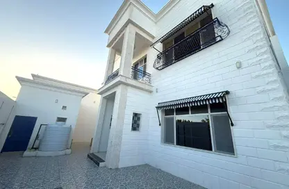 فيلا - 8 غرف نوم - 8 حمامات للبيع في الريان - الريان - الدوحة