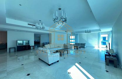Penthouse - 5 Bedrooms - 7 Bathrooms for rent in West Bay Tower - West Bay - West Bay - Doha