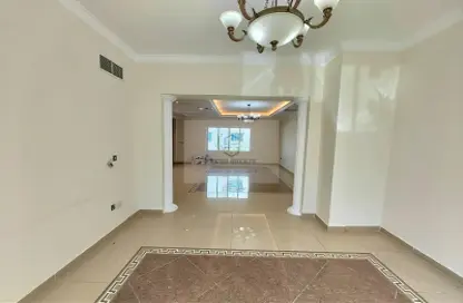 مجمع سكني - 3 غرف نوم - 3 حمامات للايجار في شقق مساكن المطار القديم - طريق المطار القديم - الدوحة مجمع سكني - 3 غرف نوم - 3 حمامات للايجار في شقق مساكن المطار القديم - طريق المطار القديم - الدوحة