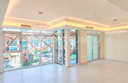 Apartment - 2 Bedrooms - 3 Bathrooms for sale in Crystal Residence - Gewan Island - The Pearl Island - Doha