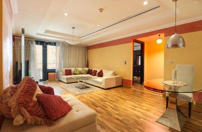 Apartment - 1 Bedroom - 2 Bathrooms for rent in East Porto Drive - Porto Arabia - The Pearl Island - Doha