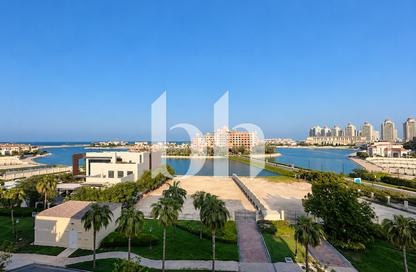 Apartment - 1 - 2 for rent in Qanat Quartier - The Pearl Island - Doha