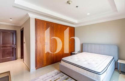 Apartment - 1 Bedroom - 2 Bathrooms for rent in West Porto Drive - Porto Arabia - The Pearl Island - Doha