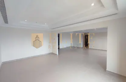 Apartment - 2 Bedrooms - 3 Bathrooms for rent in East Porto Drive - Porto Arabia - The Pearl Island - Doha