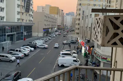 Apartment - 3 Bedrooms - 2 Bathrooms for rent in Fereej Bin Mahmoud North - Fereej Bin Mahmoud - Doha