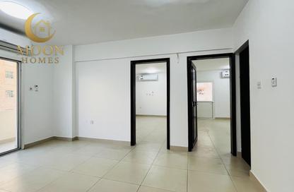 Apartment - 2 Bedrooms - 2 Bathrooms for rent in Umm Ghwailina Comm - Umm Ghuwalina - Umm Ghuwailina - Doha