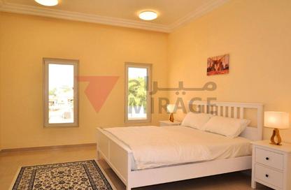 Compound - 4 - 3 for rent in Al Sakhama - Doha