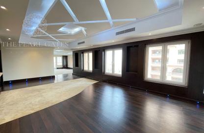 Apartment - 3 Bedrooms - 5 Bathrooms for rent in East Porto Drive - Porto Arabia - The Pearl Island - Doha