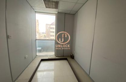 Office Space - Studio - 1 Bathroom for rent in Al Muntazah Street - Al Muntazah - Doha
