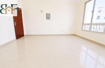 Apartment - 1 Bedroom - 1 Bathroom for rent in Umm Ghwailina Comm - Umm Ghuwalina - Umm Ghuwailina - Doha Apartment - 1 Bedroom - 1 Bathroom for rent in Umm Ghwailina Comm - Umm Ghuwalina - Umm Ghuwailina - Doha
