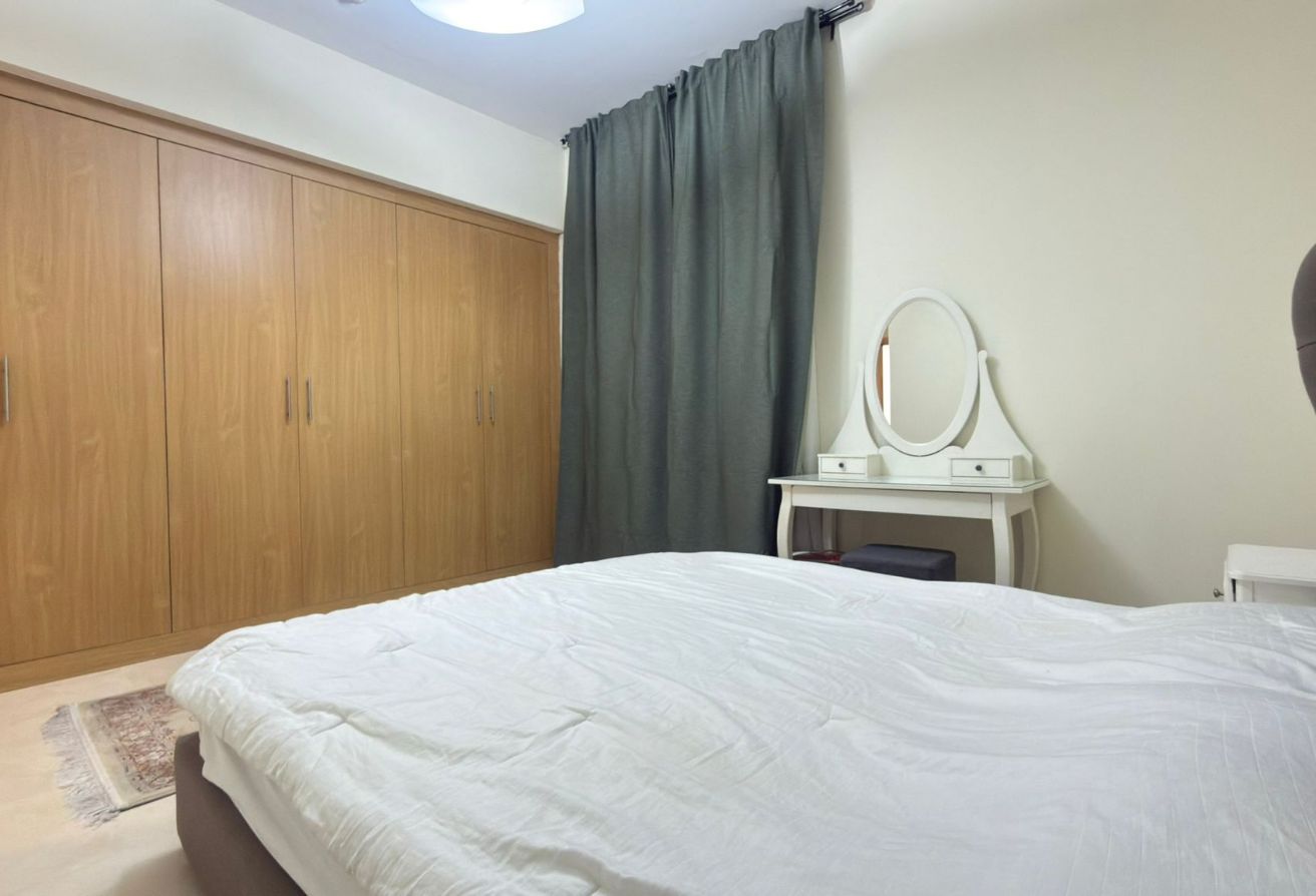 ELEGANT 1BEDROOM FULLY FURNISHED WITH BALCONY thumbnail 7