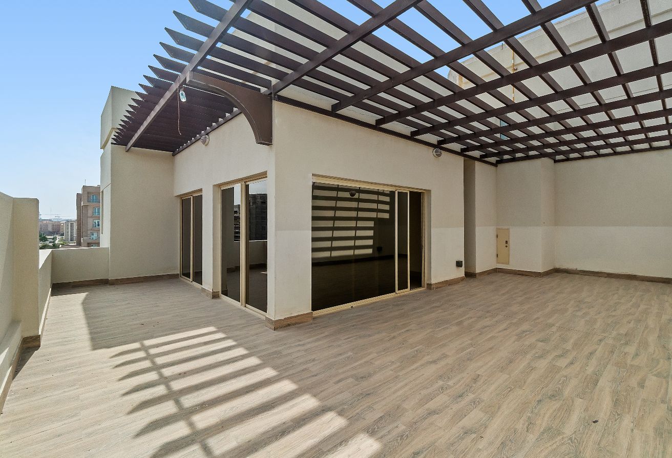 SF-3BR Penthouse | Open-Plan Design | Foxhills