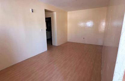 Apartment - 2 Bedrooms - 1 Bathroom for rent in Old Al Ghanim - Al Ghanim - Doha Apartment - 2 Bedrooms - 1 Bathroom for rent in Old Al Ghanim - Al Ghanim - Doha