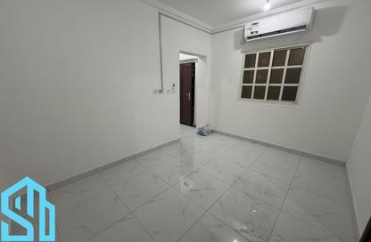 Apartment - 1 Bedroom - 1 Bathroom for rent in Al Hadara Street - Al Thumama - Doha
