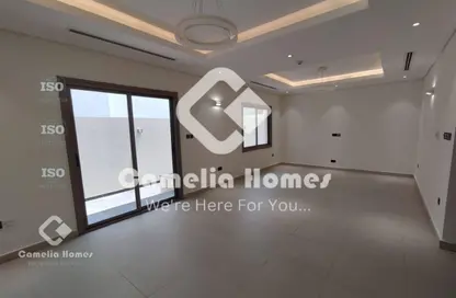 Compound - 3 Bedrooms - 4 Bathrooms for rent in Al Messila - Al Messila - Doha