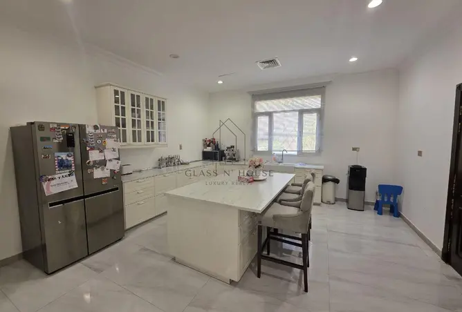 60723118 - Property Image 2