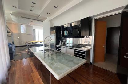 Penthouse - 3 Bedrooms - 4 Bathrooms for rent in West Bay - West Bay - Doha