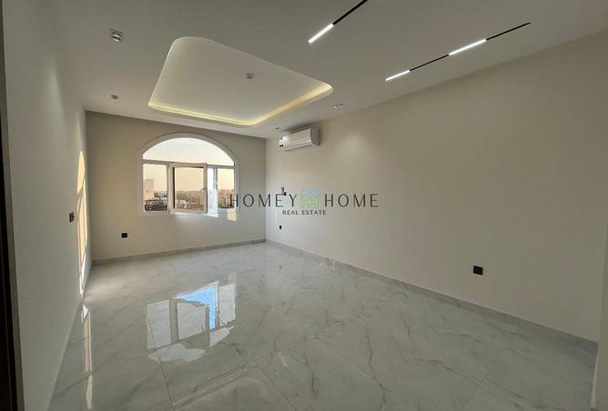 1006005 - Property Main Image