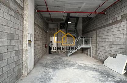 Shop - Studio - 1 for rent in Marina Residences 195 - Marina District - Lusail